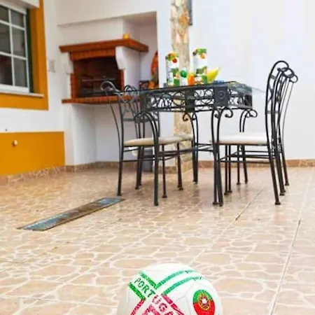 Waters House Daire Peniche